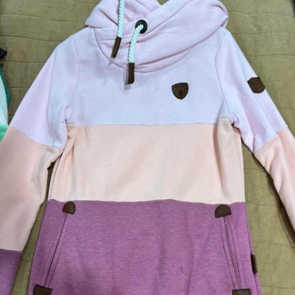 Wanakome Hoodie